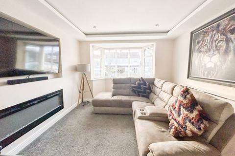 4 bedroom semi-detached house for sale - Cherrywood Road, Streetly, Sutton Coldfield, B74 3RT