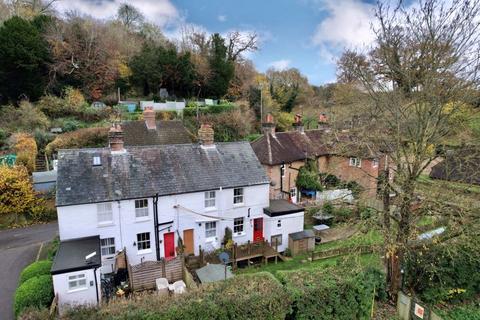 2 bedroom cottage for sale, Valley Place, Godalming