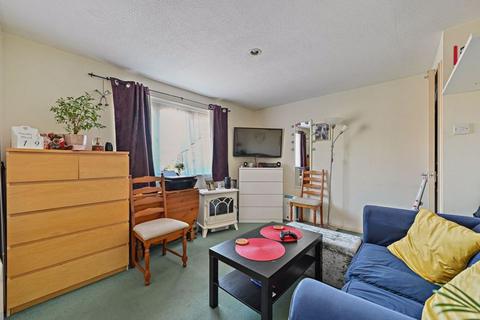 47 Chartwell Close, Greenford, UB6 8LP