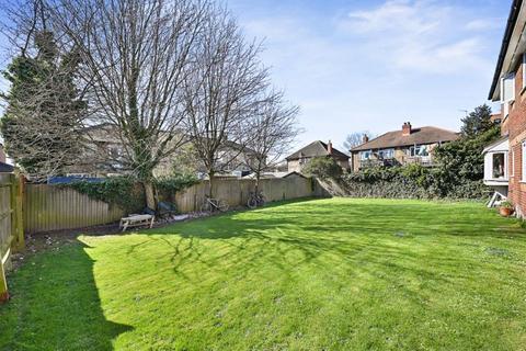 47 Chartwell Close, Greenford, UB6 8LP