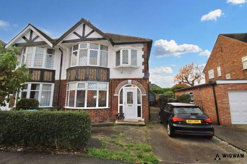 Malham Avenue, Hull, HU4 4 bed semidetached house £275,000