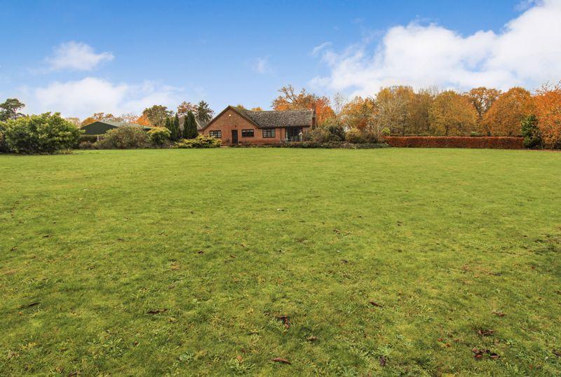 Gamlingay Road, Sandy SG19 4 bed property with land for sale £900,000