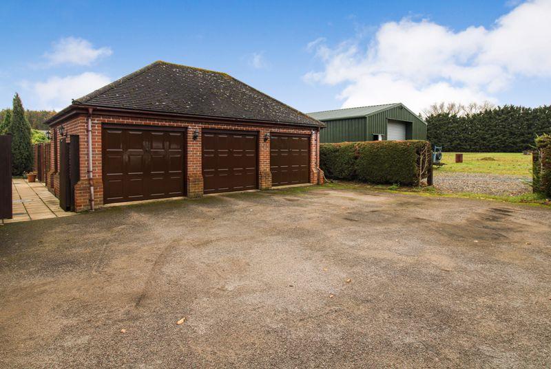 Triple Garage