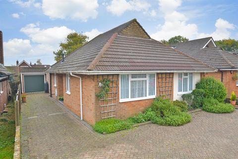 3 bedroom detached bungalow for sale, Lyne Place, Horndean, Waterlooville, Hampshire