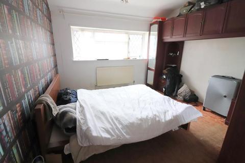 3 bedroom semi-detached house for sale, Luton LU4