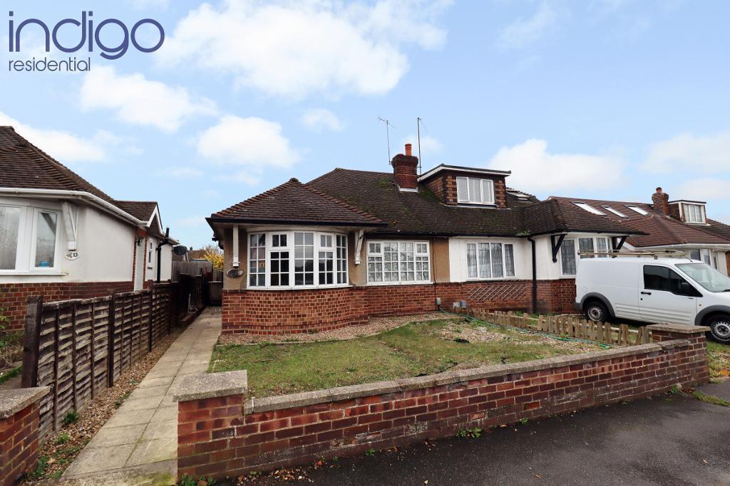 Derwent Avenue, Warden Hills, Luton, Bedfordshire, LU3 2DX 2 bed