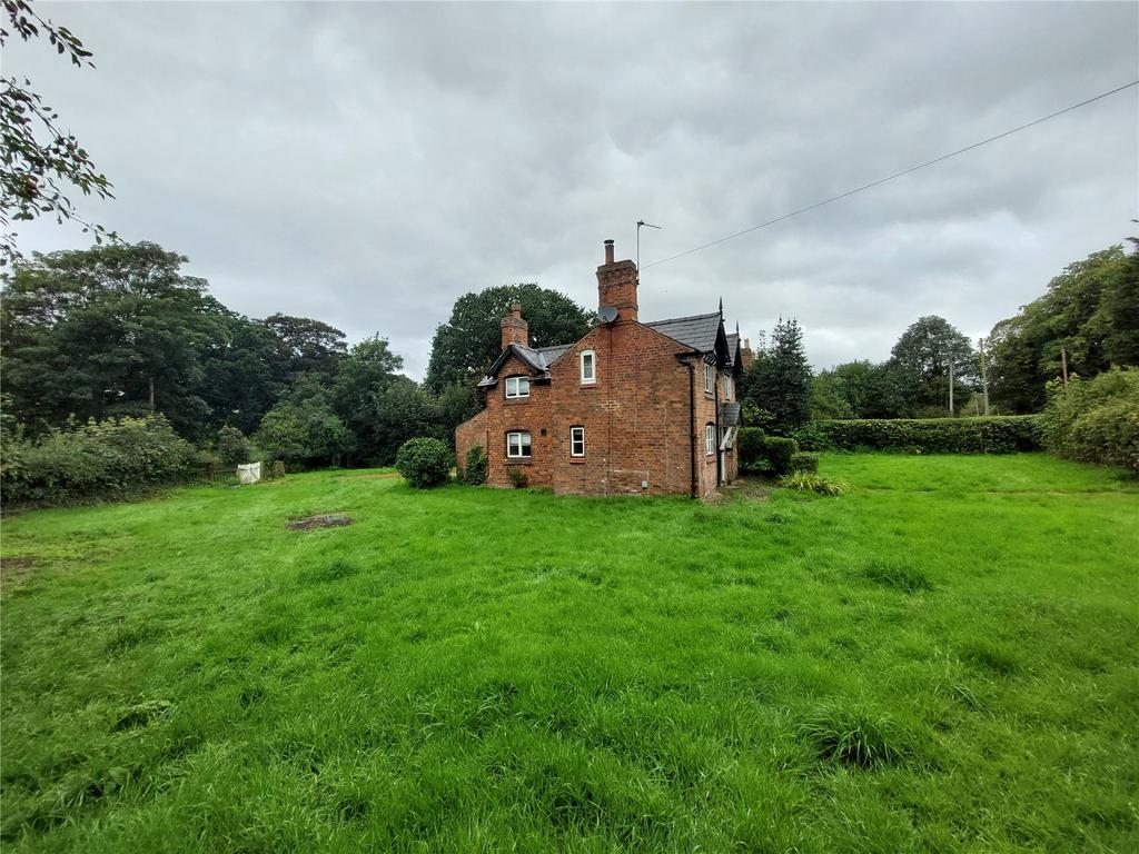 Bostock, Middlewich, Cheshire 3 bed detached house to rent £795 pcm