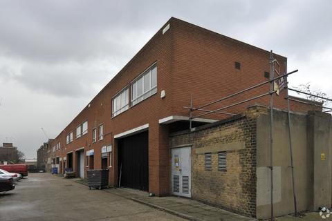 Industrial unit to rent - Valmar Road, London SE5