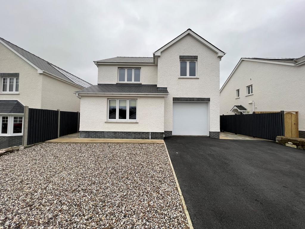 Cross Inn, Nr New Quay, SA44 4 bed detached house for sale £455,000