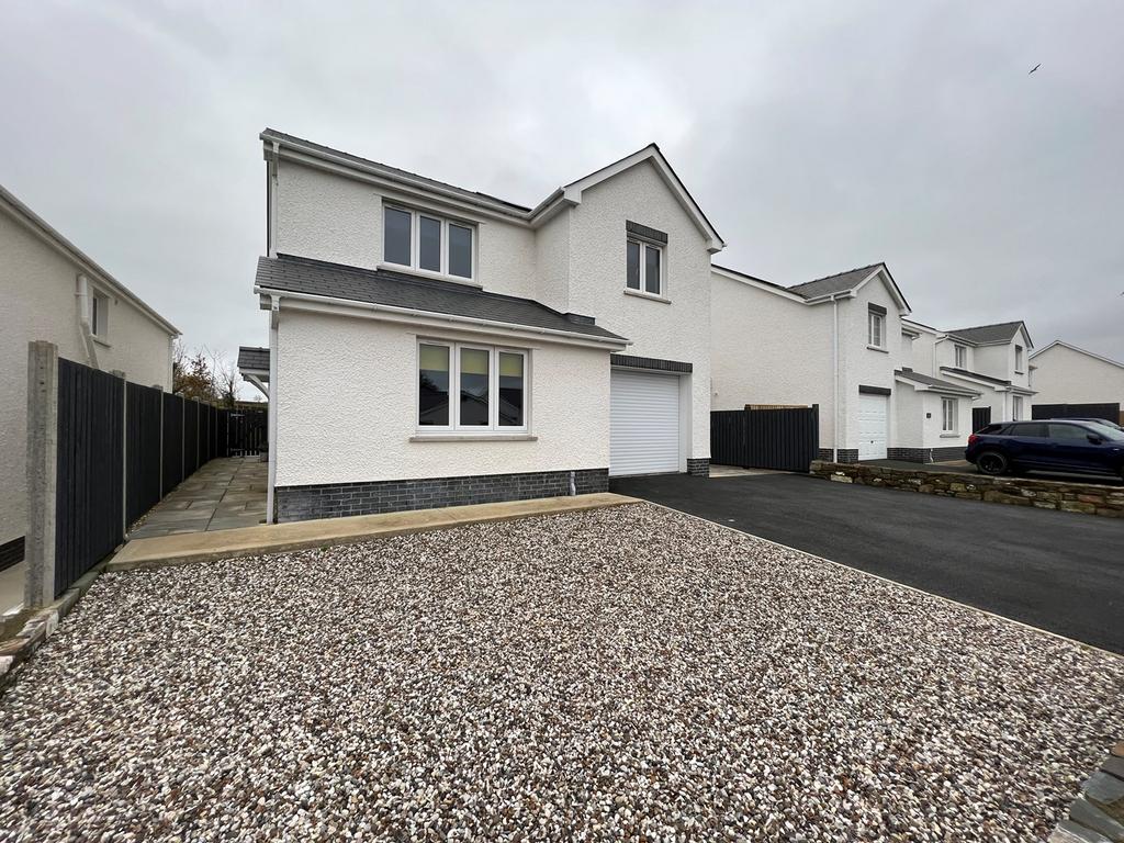Cross Inn, Nr New Quay, SA44 4 bed detached house for sale £455,000