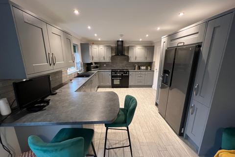 4 bedroom detached house for sale, Heol Y Cwm, Cross Inn, Llandysul, SA44