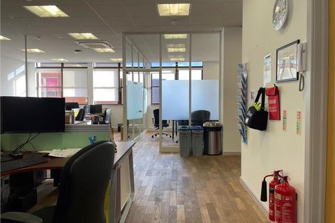 Office to rent - Queens Road, Brighton BN1