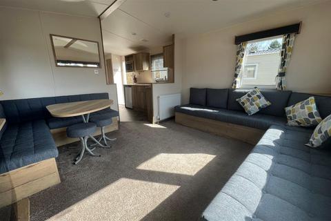3 bedroom mobile home for sale, St Leonards, Dorset