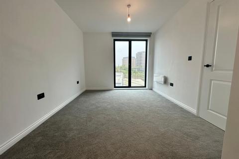 2 bedroom apartment to rent, Springwell Gardens, Springwell Road, Leeds LS12