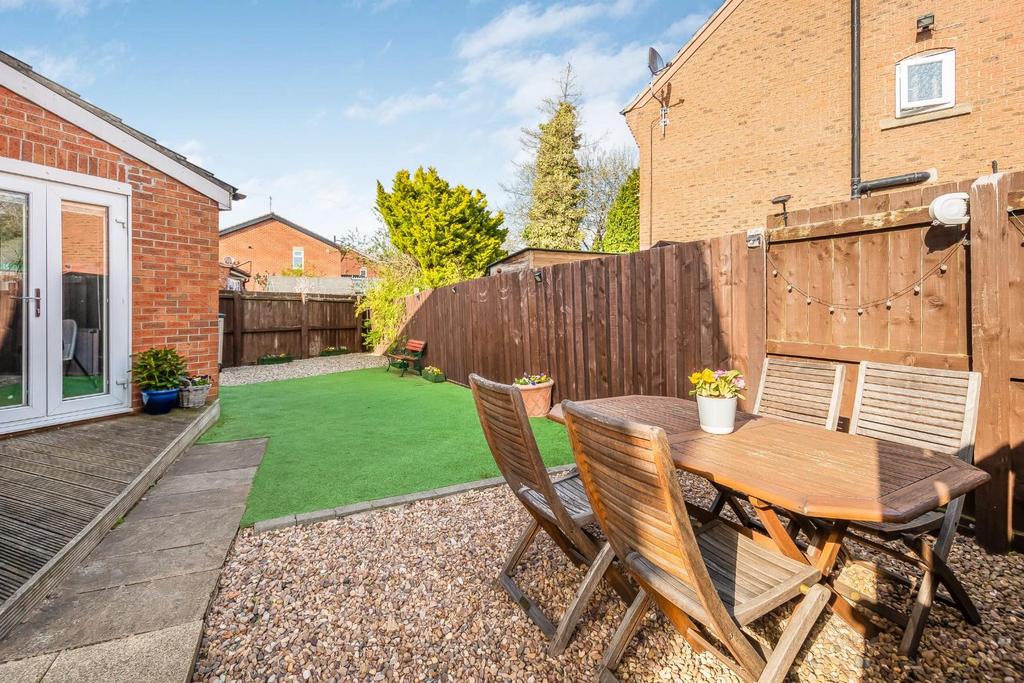 40 Bielby Close22.jpg