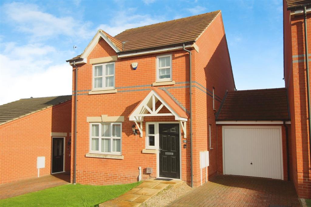 Newton Drive, Heanor DE75 7TQ 3 bed link detached house for sale £270,000