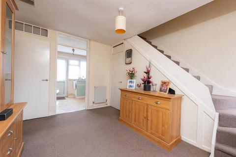 36 Malvern Close, Basingstoke, RG22 5BH