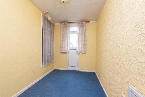 36 Malvern Close, Basingstoke, RG22 5BH