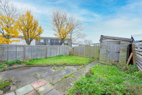 36 Malvern Close, Basingstoke, RG22 5BH