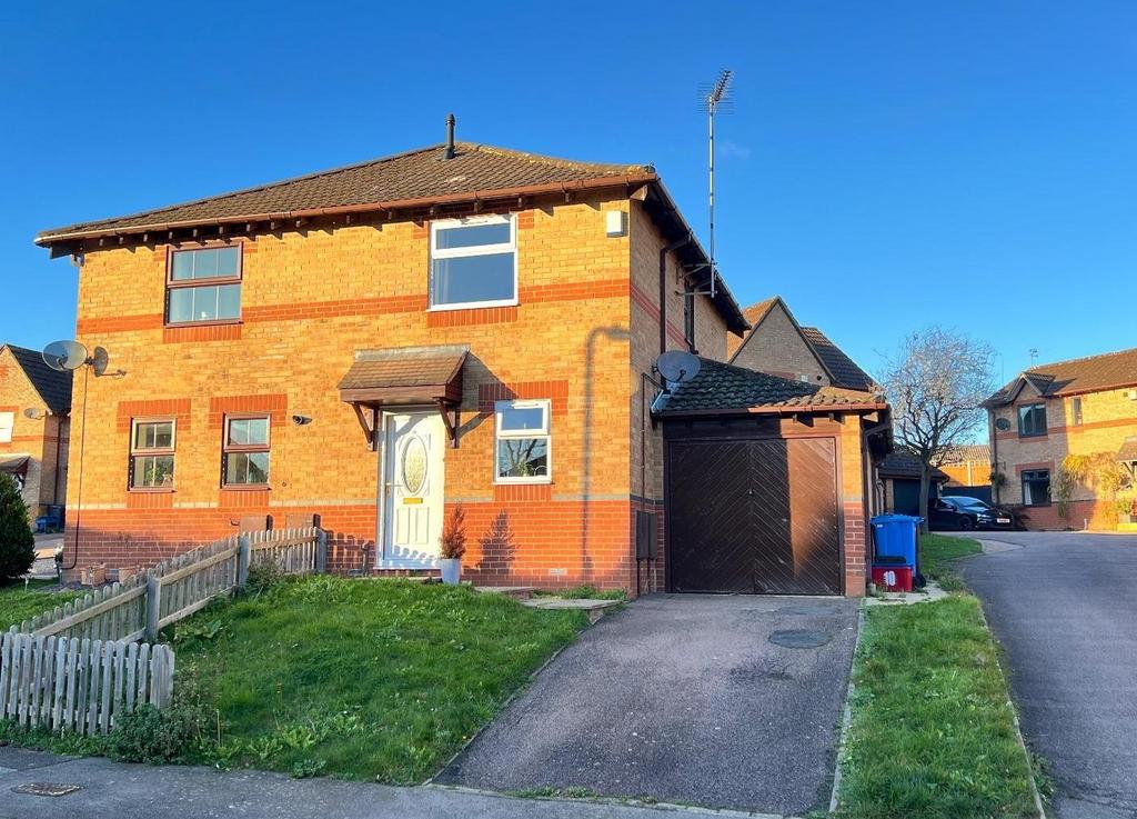 Cypress Close, Desborough, Kettering 2 bed semidetached house for sale