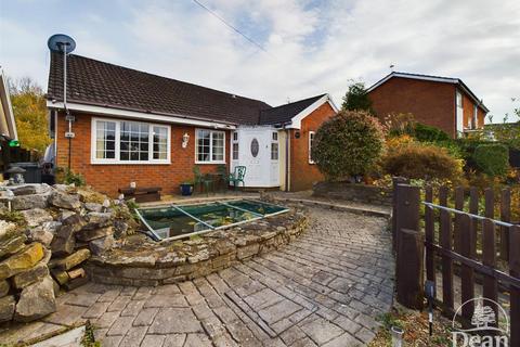 4 bedroom detached bungalow for sale, Hatton Close, Worrall Hill, Lydbrook