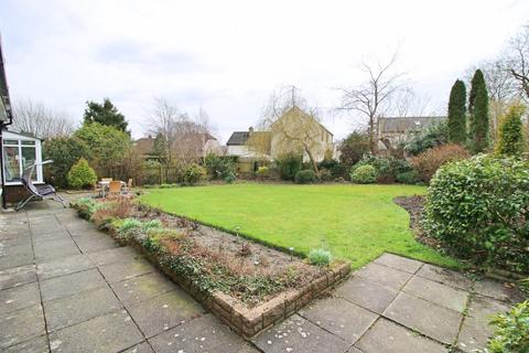 8 Yew Tree Crescent, Bradford, BD8 0AG
