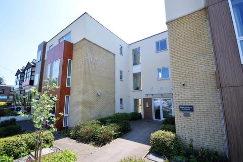 2 bedroom retirement property for sale - Ground floor retirement apartment in the centre of Yatton