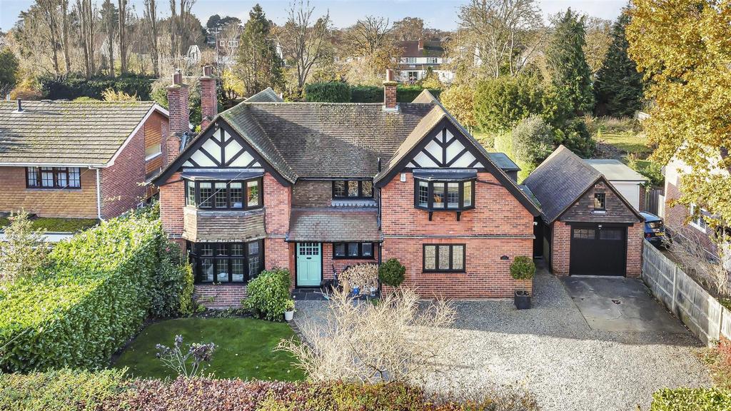 Shinfield Road, Reading, RG2 5 bed detached house for sale £1,325,000