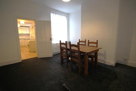 2 bedroom house to rent - Wincombe Street, Manchester