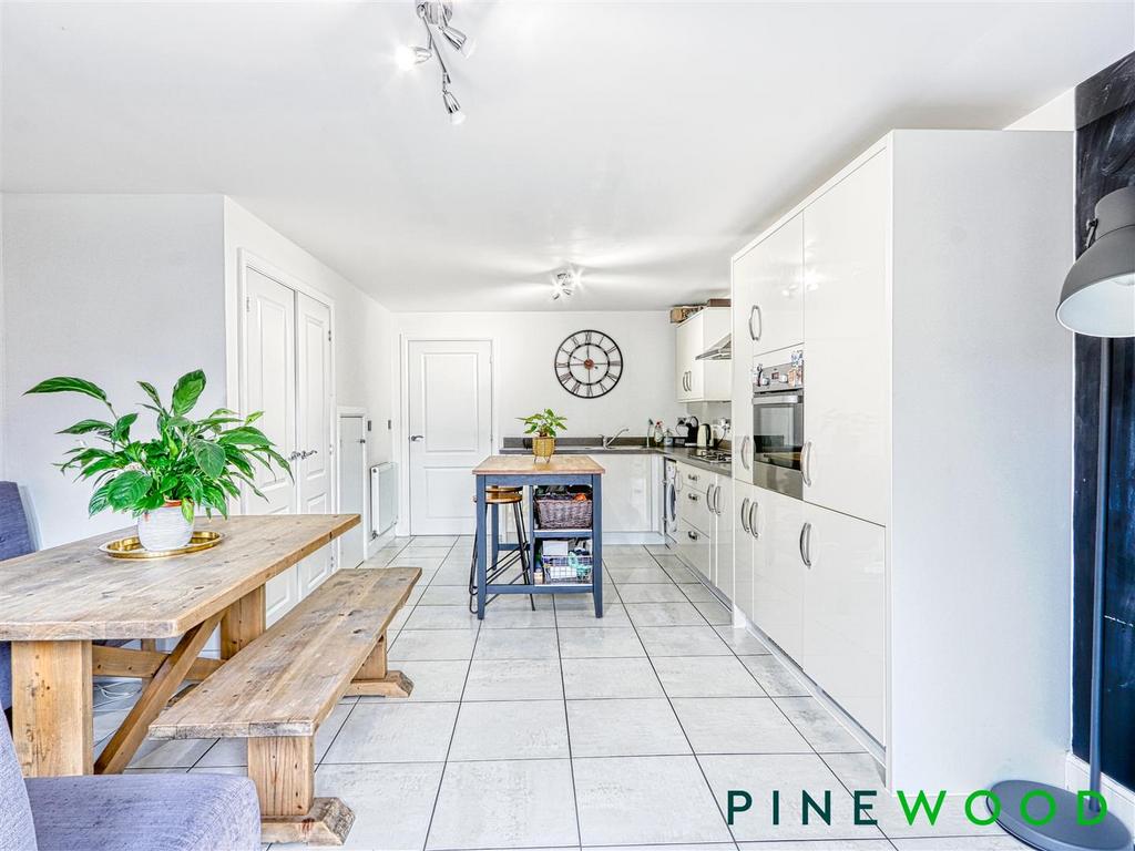 Kitchen diner