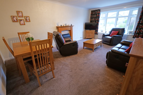 2 bedroom detached bungalow for sale - Green Bank, Barnoldswick, BB18
