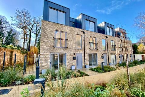 4 bedroom townhouse for sale - Luxury end townhouse in Didsbury Village
