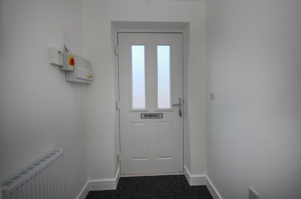 Hallway pic 2.jpg