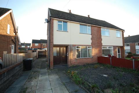 3 bedroom semi-detached house for sale, Lyndon Avenue, Garforth, Leeds