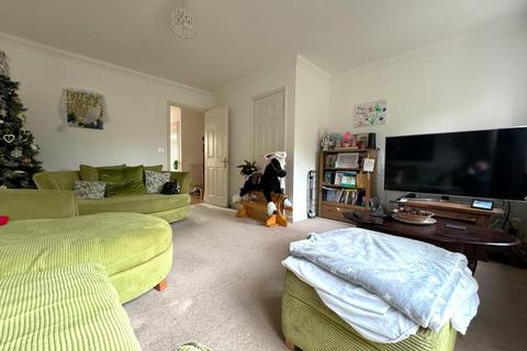 3 bedroom end of terrace house for sale, Wood Lane, Kingsnorth, Ashford