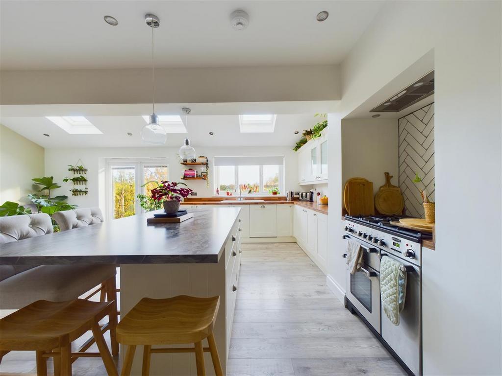 Kitchen/dining room/living room