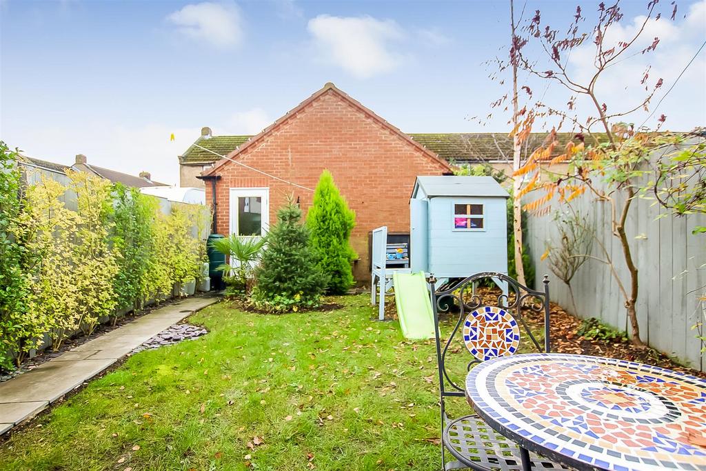 Neville Close, Gainford, Darlington 3 bed semidetached house for sale £190,000