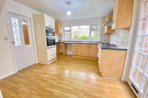 3 bedroom detached house for sale, Lodge Close, Taylor Hill