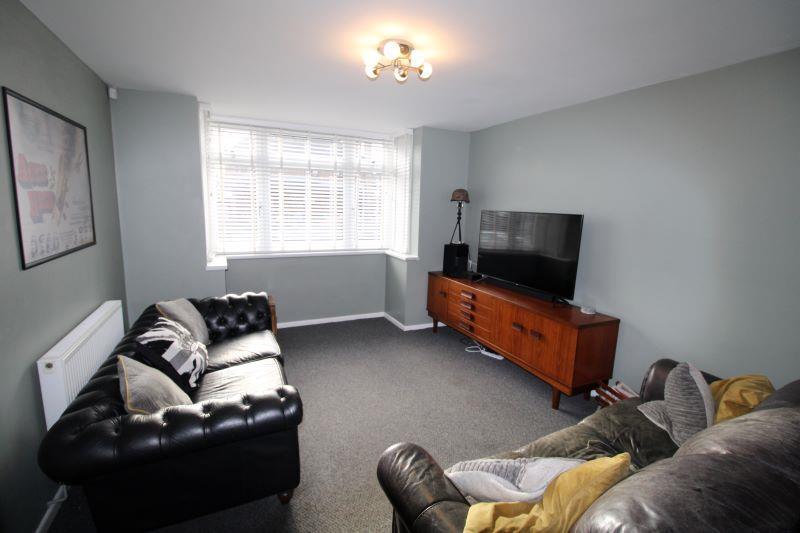 Wentworth Road, Wollaston 3 bed detached house for sale £420,000