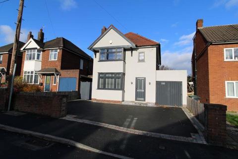3 bedroom detached house for sale, Wentworth Road, Wollaston