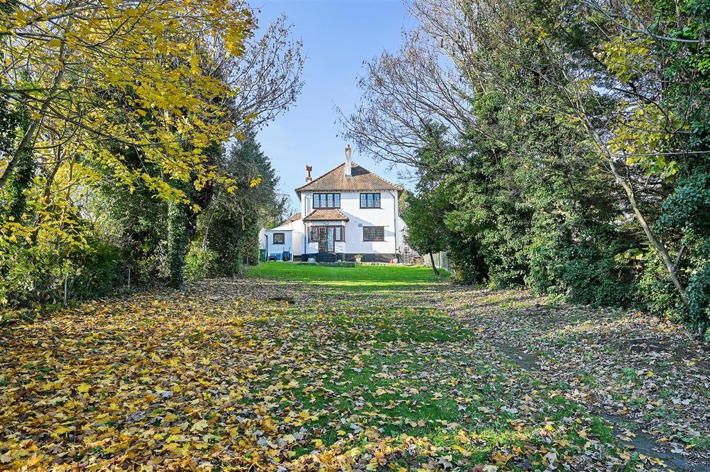 Banstead Road, Carshalton Beeches SM5 4 bed detached house for sale £