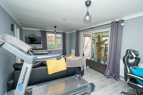 8 Bideford Green, Leighton Buzzard, LU7 2TH