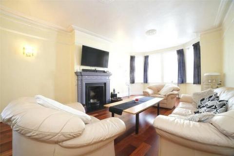 3 bedroom flat for sale, London Road, Croydon, CR0