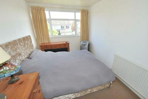 9 Farnham Drive, Irlam, Manchester, M44 6DG