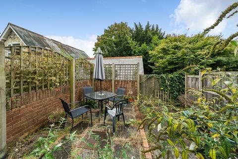 11 Chilston Close, Tunbridge Wells, TN4 9LS