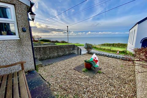 2 bedroom terraced house for sale, Pistyll Terrace, Pistyll, Pwllheli