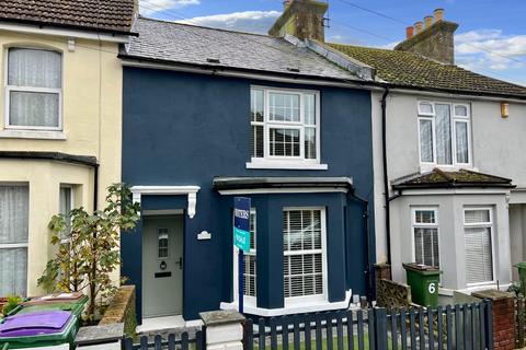 8 Denmark Street, Folkestone, CT19 6EJ