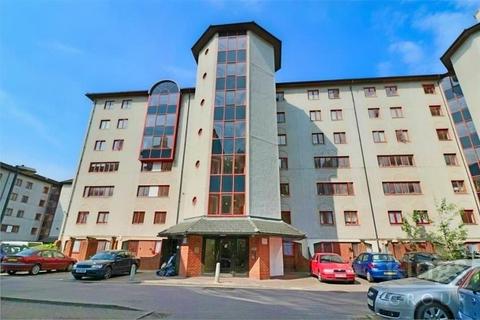 1 bedroom flat for sale, Westminster Court, Eleanor Way, Waltham Cross, Hertfordshire