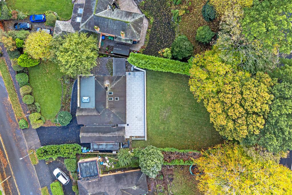 Hall Drive, Appleton, Warrington 4 bed detached bungalow for sale £