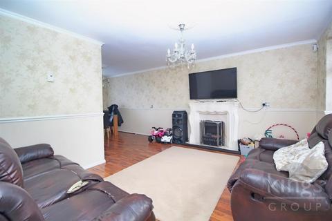 20 Rowley Gardens, Cheshunt, Waltham Cross, EN8 0SR